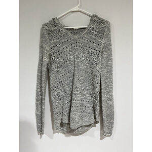 Woman’s Cloud Chaser Medium Long Sleeve Hooded Sweater Gray